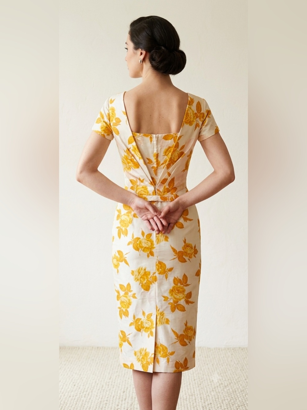 STUNNING 1950s/1960s Carol Craig NY Yellow Floral Silk Faux Collar Sheath Dress